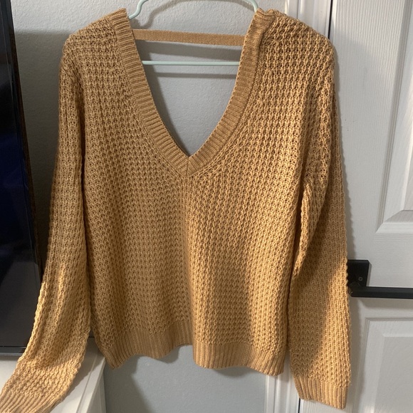 🩷3 for $20🩷 Brown knit oversized sweater - Picture 4 of 7